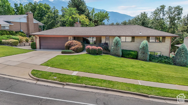2572 E NANTUCKET DR, Salt Lake City UT 84121