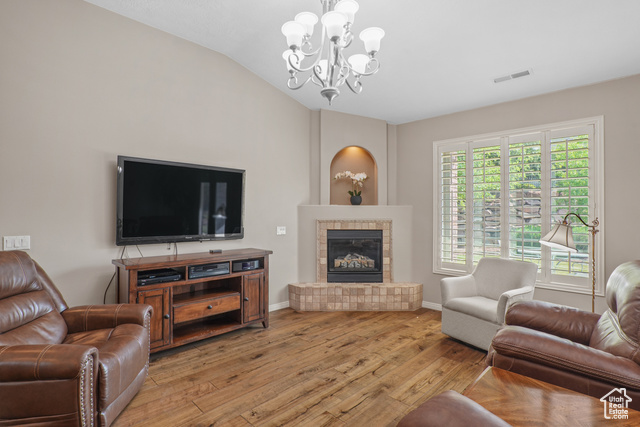Photo 5 for MLS #2099774 at 1730 W Stonebridge Dr #35
