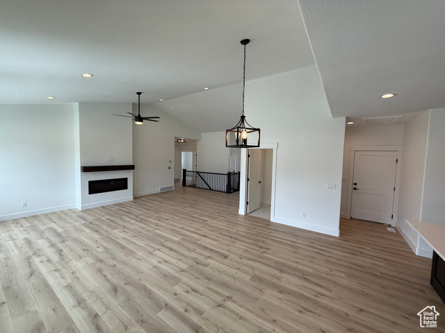 Photo 4 for MLS #2099783 at 5212 N Roma Ln
