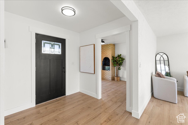 Photo 9 for MLS #2099784 at 1050 E 100 South