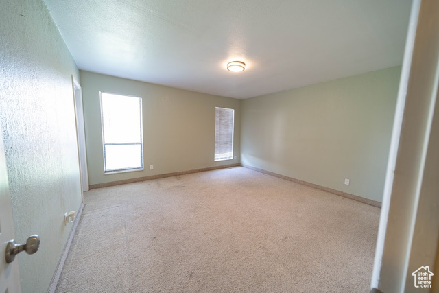 Photo 22 for MLS #2099788 at 703 N Windsor Cir