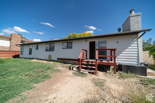 Photo 48 for MLS #2099788 at 703 N Windsor Cir