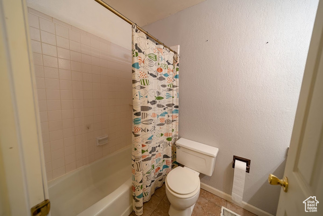 Photo 15 for MLS #2099788 at 703 N Windsor Cir