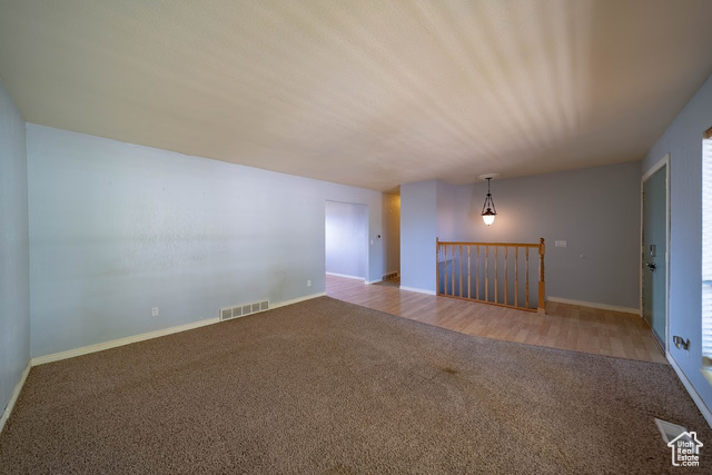Photo 4 for MLS #2099788 at 703 N Windsor Cir