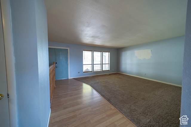 Photo 3 for MLS #2099788 at 703 N Windsor Cir