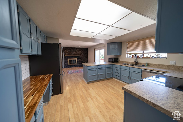 Photo 10 for MLS #2099788 at 703 N Windsor Cir