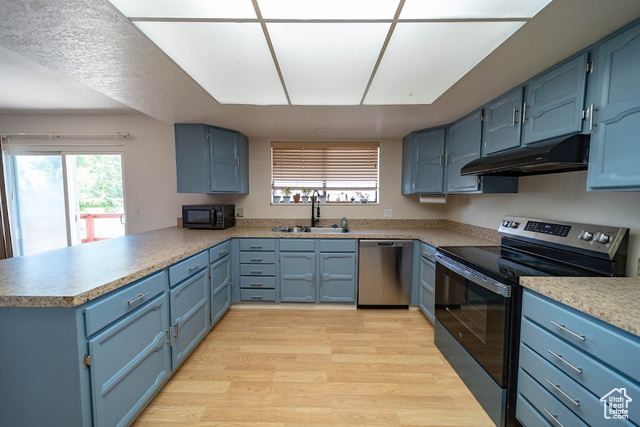Photo 11 for MLS #2099788 at 703 N Windsor Cir