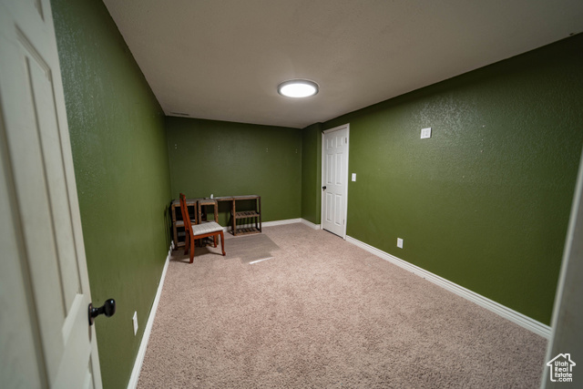Photo 42 for MLS #2099788 at 703 N Windsor Cir