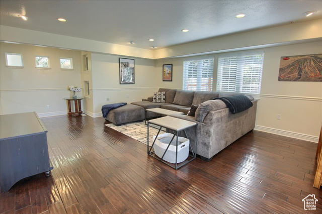 Photo 12 for MLS #2099790 at 2921 E Melanie Ln