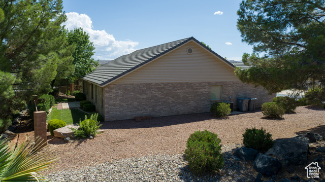 Photo 11 for MLS #2099793 at 1730 W Stonebridge Dr #25