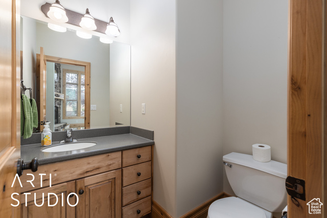 Photo 34 for MLS #2099808 at 3700 N Foothill Ln