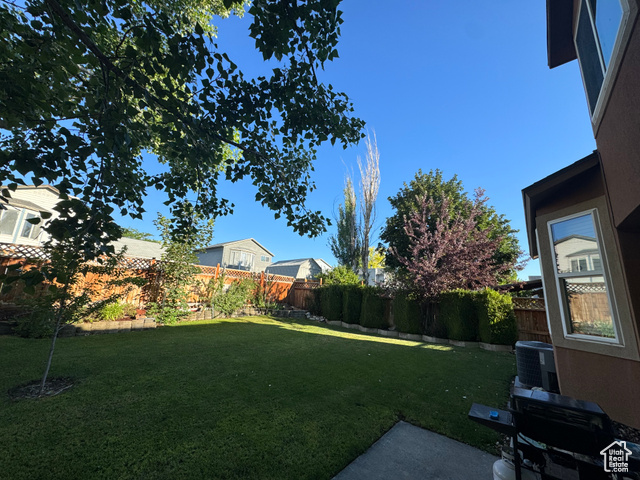 Photo 3 for MLS #2099831 at 6022 S Park Wood Dr