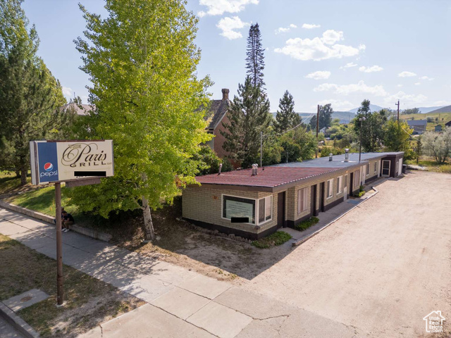52 S MAIN ST, Paris ID 83261