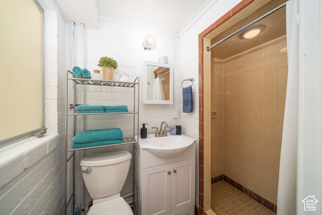 Photo 11 for MLS #2099838 at 52 S Main St