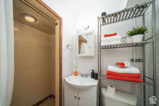 Photo 14 for MLS #2099838 at 52 S Main St
