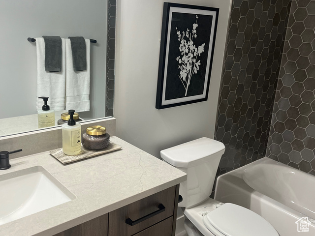 Photo 17 for MLS #2099844 at 2665 S 2430 West #118