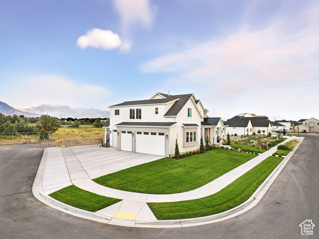 Photo 3 for MLS #2099851 at 1032 N Titan Dr