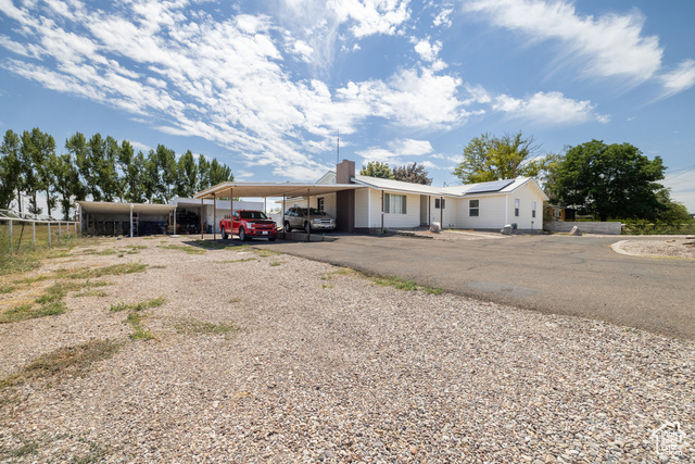 Photo 2 for MLS #2099866 at 1300 E 3500 South