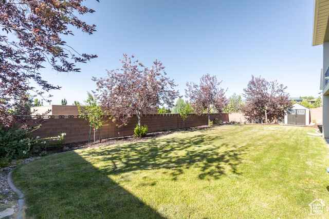 Photo 38 for MLS #2099894 at 2492 W Carmel Canyon Dr