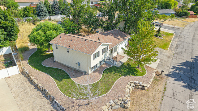 Photo 9 for MLS #2099896 at 300 E Magellan Ln