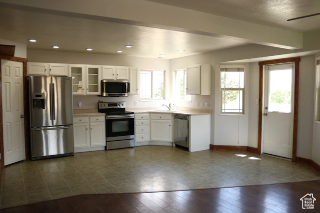 Photo 3 - 2219 N Orchard Way, Saratoga Springs UT 84045