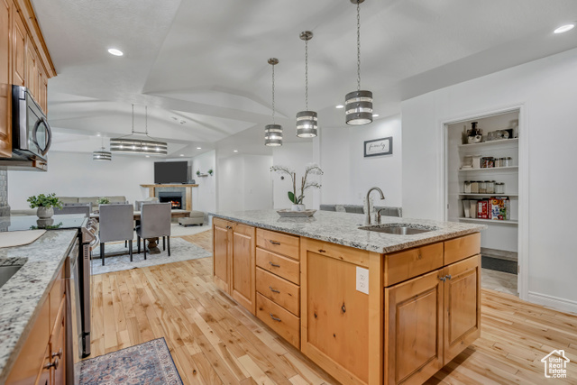 Photo 11 for MLS #2099906 at 1506 W 6235 South