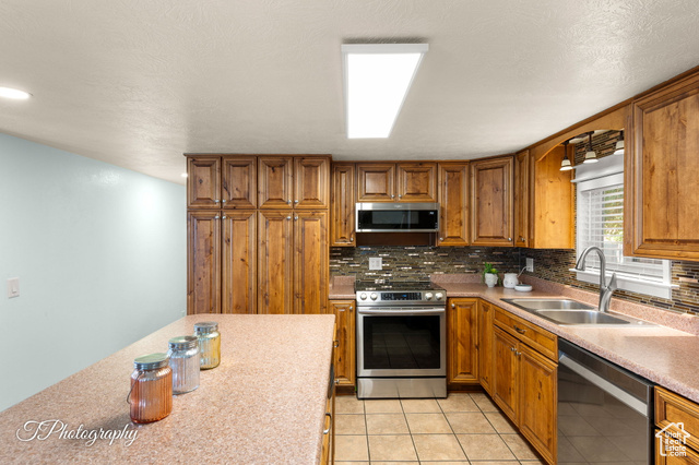 Photo 7 for MLS #2099921 at 683 N 1100 East