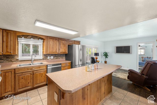 Photo 6 for MLS #2099921 at 683 N 1100 East