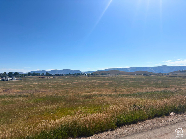 2513 S COUNTRY DR, Garden City UT 84028