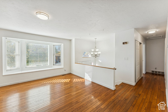 Photo 2 for MLS #2099991 at 203 E Kristin Dr