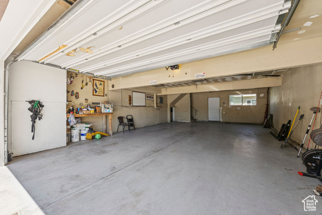 Photo 25 for MLS #2099991 at 203 E Kristin Dr