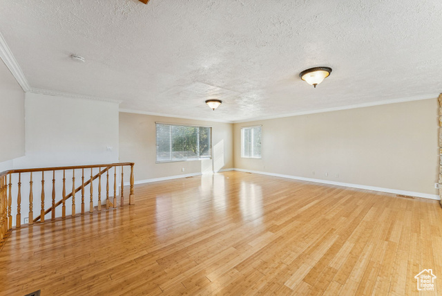 Photo 11 for MLS #2099991 at 203 E Kristin Dr