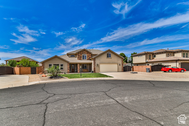 Photo 3 for MLS #2099992 at 2570 S Sycamore Cir