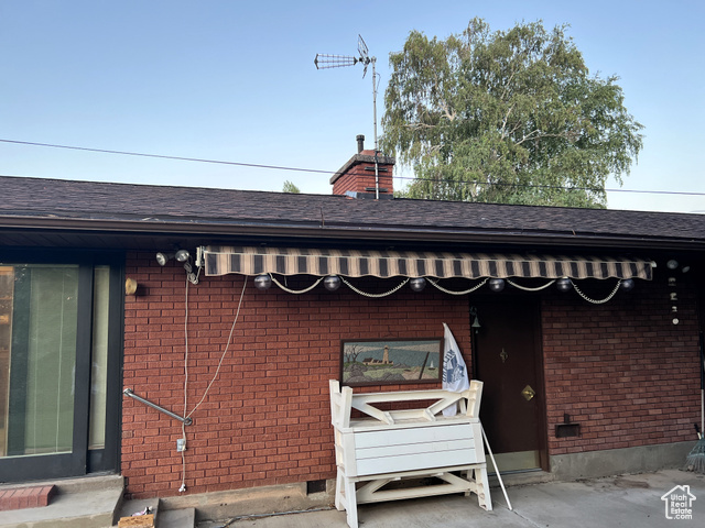 Photo 4 for MLS #2100014 at 220 S 200 East