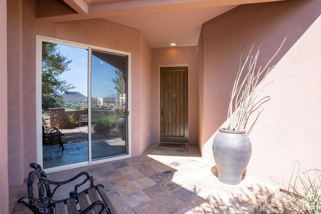 Photo 38 for MLS #2100023 at 584 S Dixie Dr #26