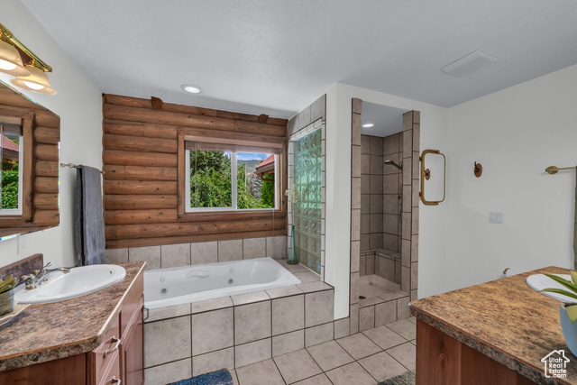 Photo 15 for MLS #2100040 at 2792 E Badger Way