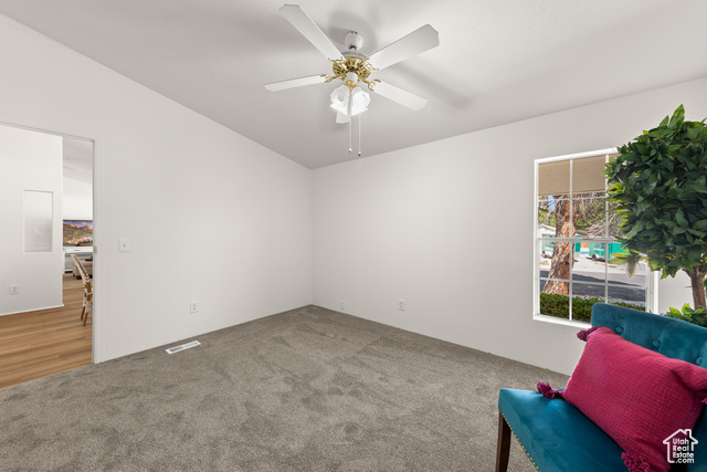 Photo 33 for MLS #2100062 at 139 N Wagon Wheel