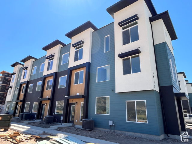 MLS #2100064 - 2 Grayson Way #11