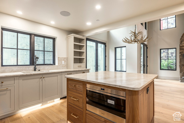 Photo 15 for MLS #2100070 at 331 Daly Ave #6