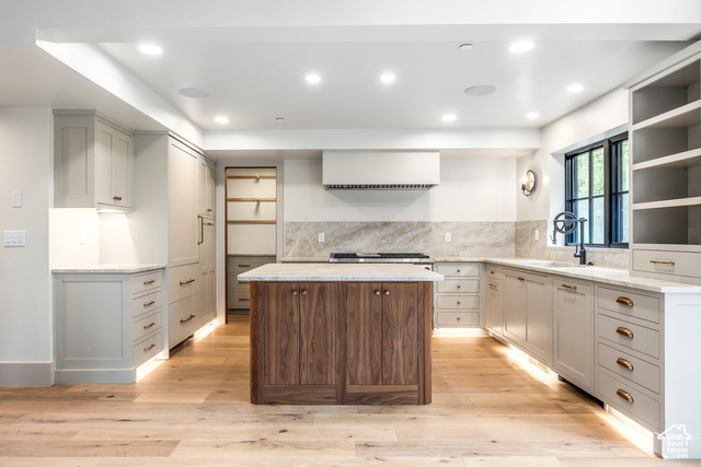 Photo 5 for MLS #2100070 at 331 Daly Ave #6
