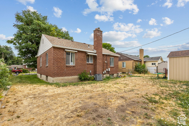 Photo 4 for MLS #2100081 at 2880 S Merton Way