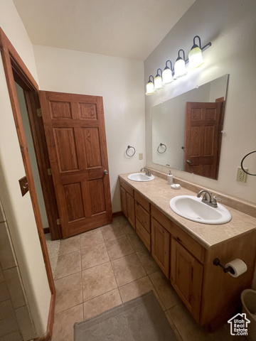 Photo 33 for MLS #2100085 at 445 Bennington Canyon Rd