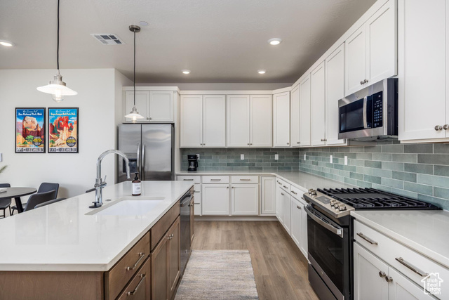 Photo 8 for MLS #2100112 at 757 W Periwinkle Ln #210
