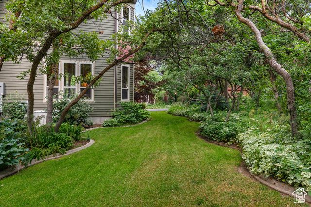 Photo 17 for MLS #2100114 at 2632 E 6025 South