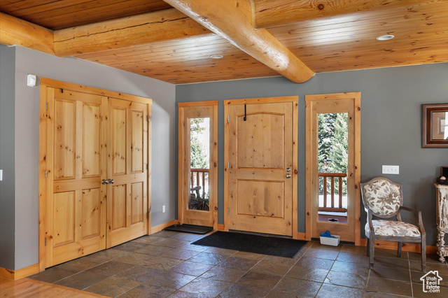 Photo 21 for MLS #2100122 at 7102 S Steller Jay Way