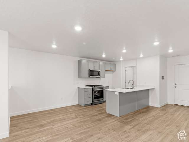 Photo 13 for MLS #2100139 at 3416 W Mitchell Dr
