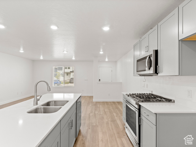 Photo 11 for MLS #2100139 at 3416 W Mitchell Dr