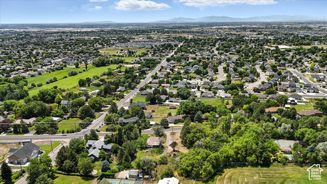 Photo 31 for MLS #2100155 at 1734 N Fruitland Dr