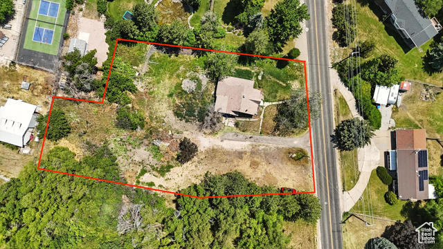 Photo 4 for MLS #2100155 at 1734 N Fruitland Dr