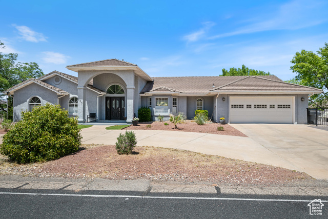 Photo 41 for MLS #2100218 at 985 E Fort Pierce Dr